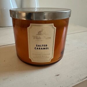 White Barn Salted Caramel Candle